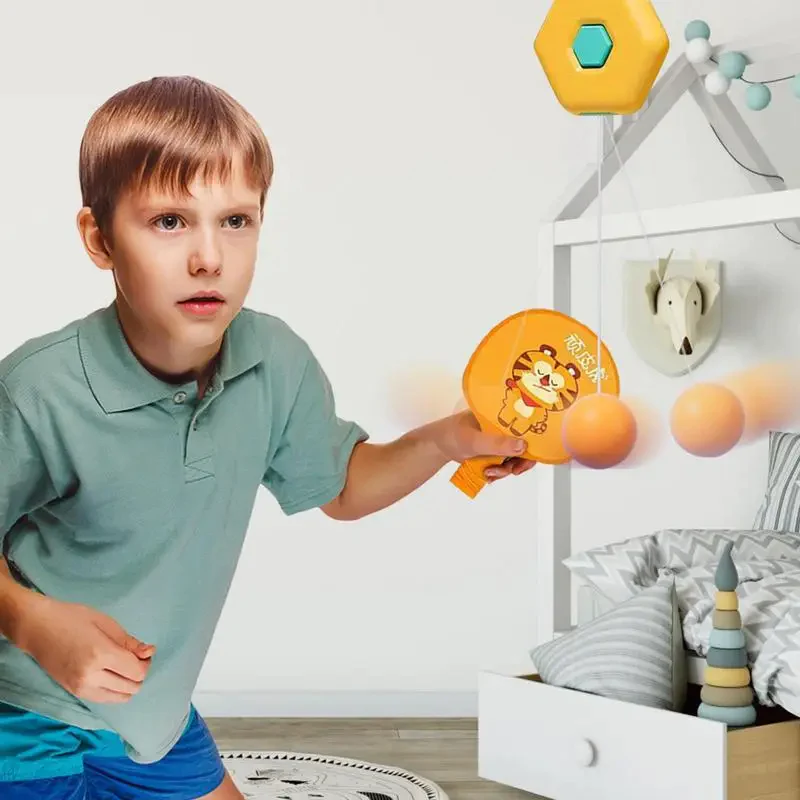 INDOOR HANGING TABLE TENNIS TRAINER SET - PROMOTES SCREEN-FREE FUN