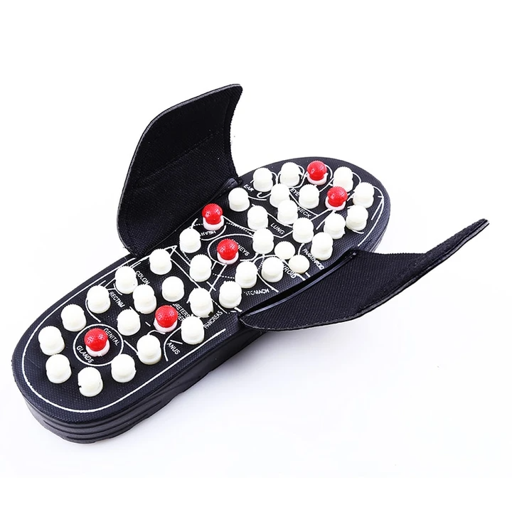 FOOT MASSAGING SLIPPERS